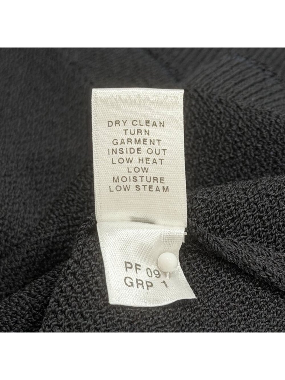 St. John Caviar Womens Size 12 Santana Knit Skirt Black Pencil Skirt Pull-On - Picture 7 of 7